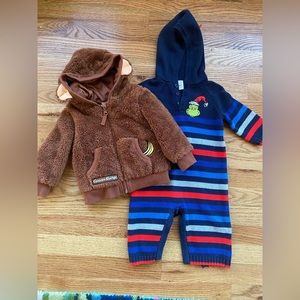 EUC Set of 2 Hanna Andersson Grinch Playsuit and Curious George Hoodie 12-18 mo